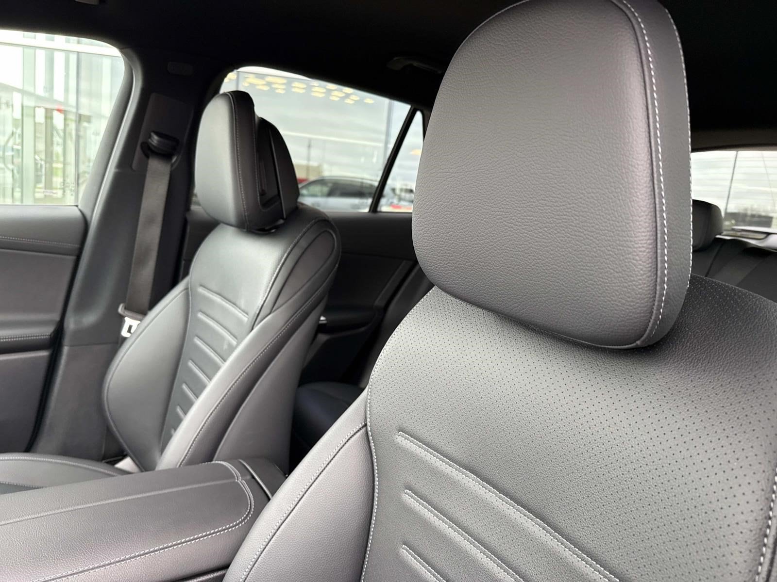 2025 Mercedes-Benz GLC Base - Photo 25