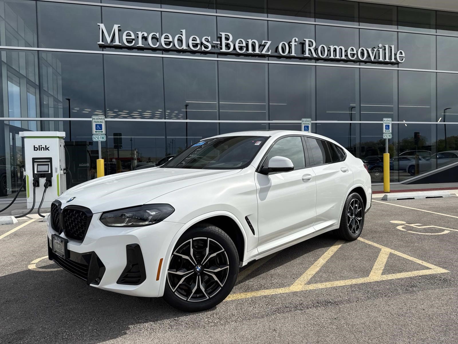 2025 BMW X4 30i