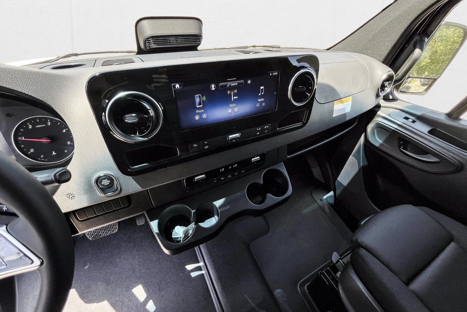 2025 Mercedes-Benz Sprinter Cargo Van Base - Photo 10