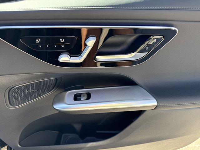 2026 Mercedes-Benz GLC Base - Photo 17