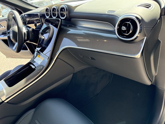 2026 Mercedes-Benz GLC Base - Photo 16