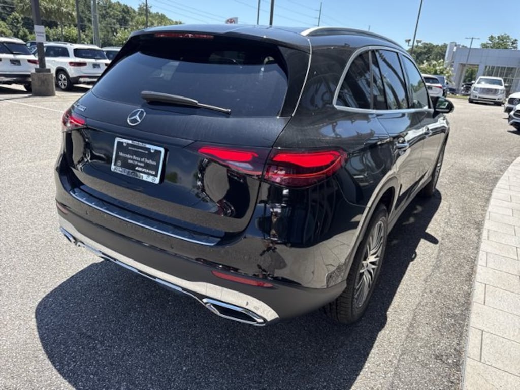 New 2026 Mercedes-Benz GLC 300 SUV
