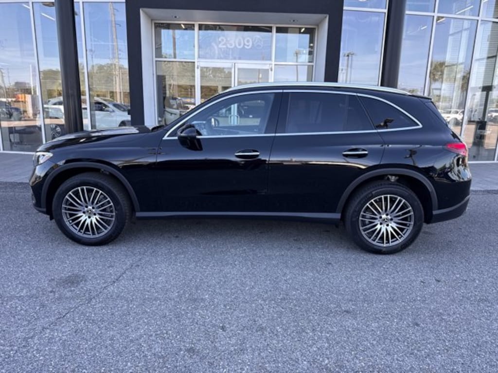 New 2026 Mercedes-Benz GLC 300 SUV