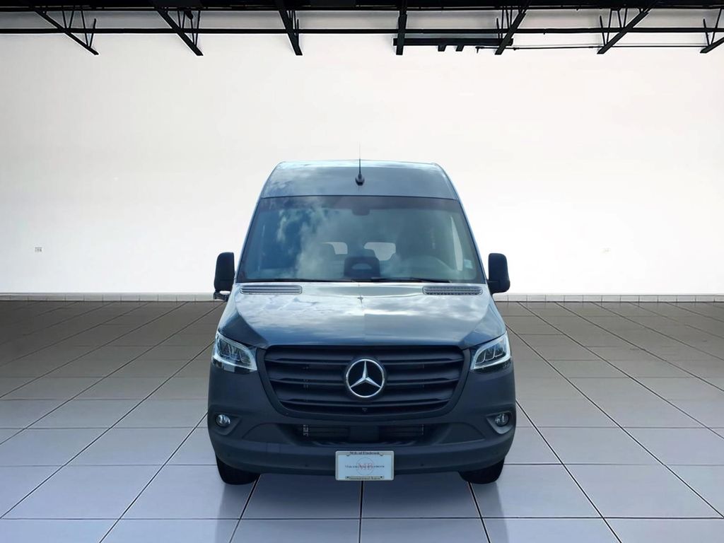 New 2026 Mercedes-Benz Sprinter 2500 Passenger 144 WB Minivan/Van