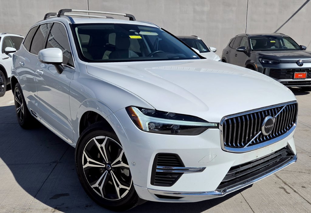 2022 Volvo XC60 Inscription Expression