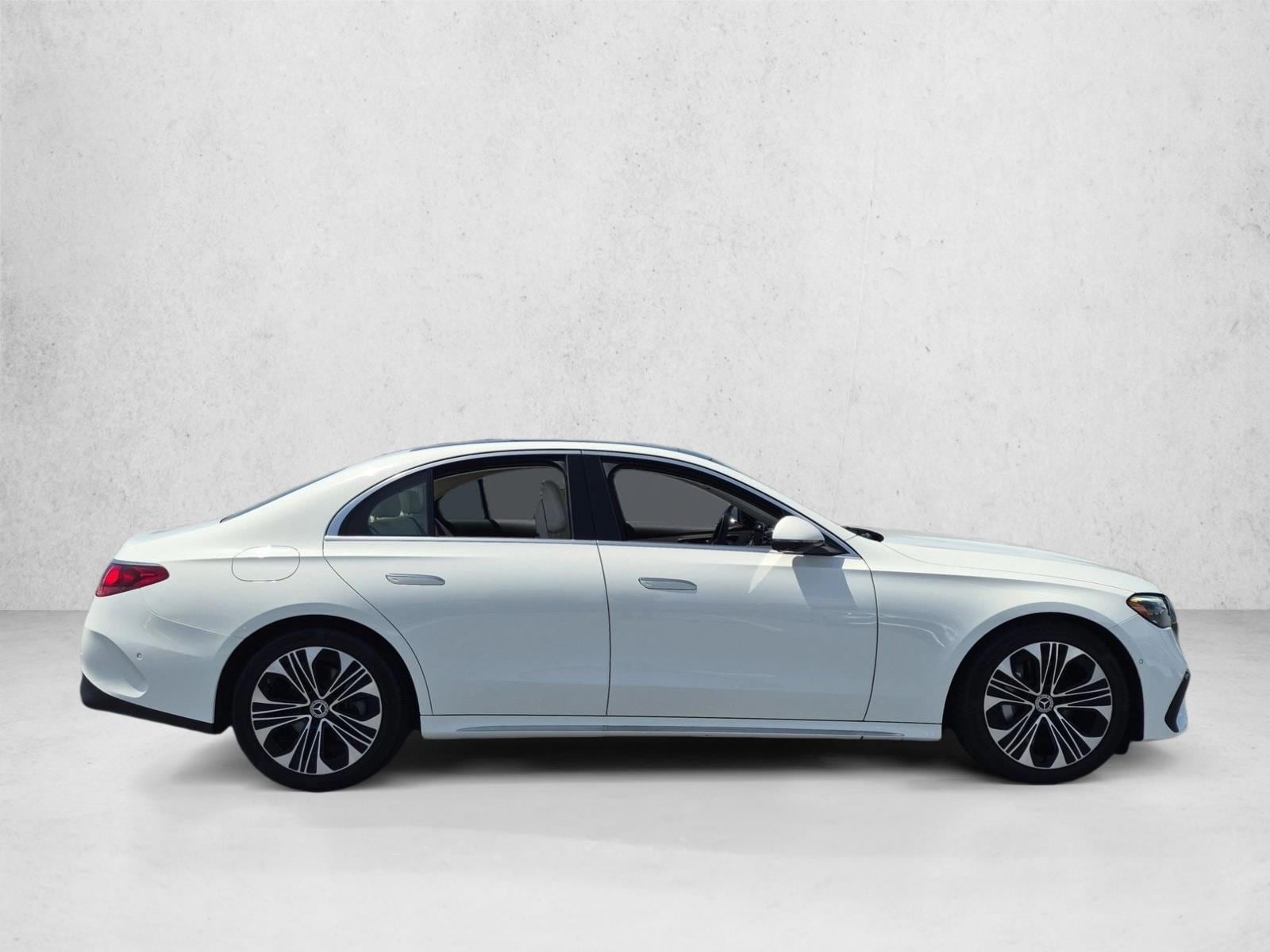 2026 Mercedes-Benz E-Class E350 - Photo 4
