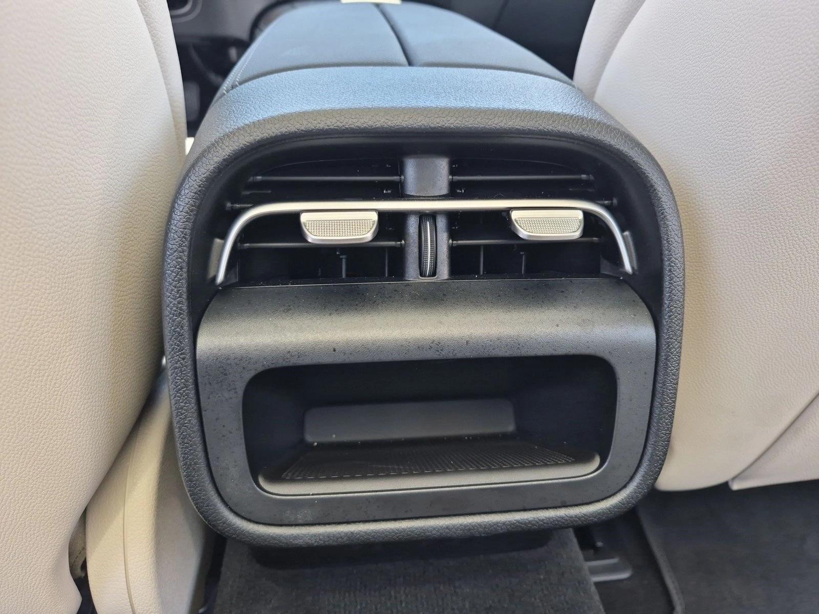 2026 Mercedes-Benz E-Class E350 - Photo 19
