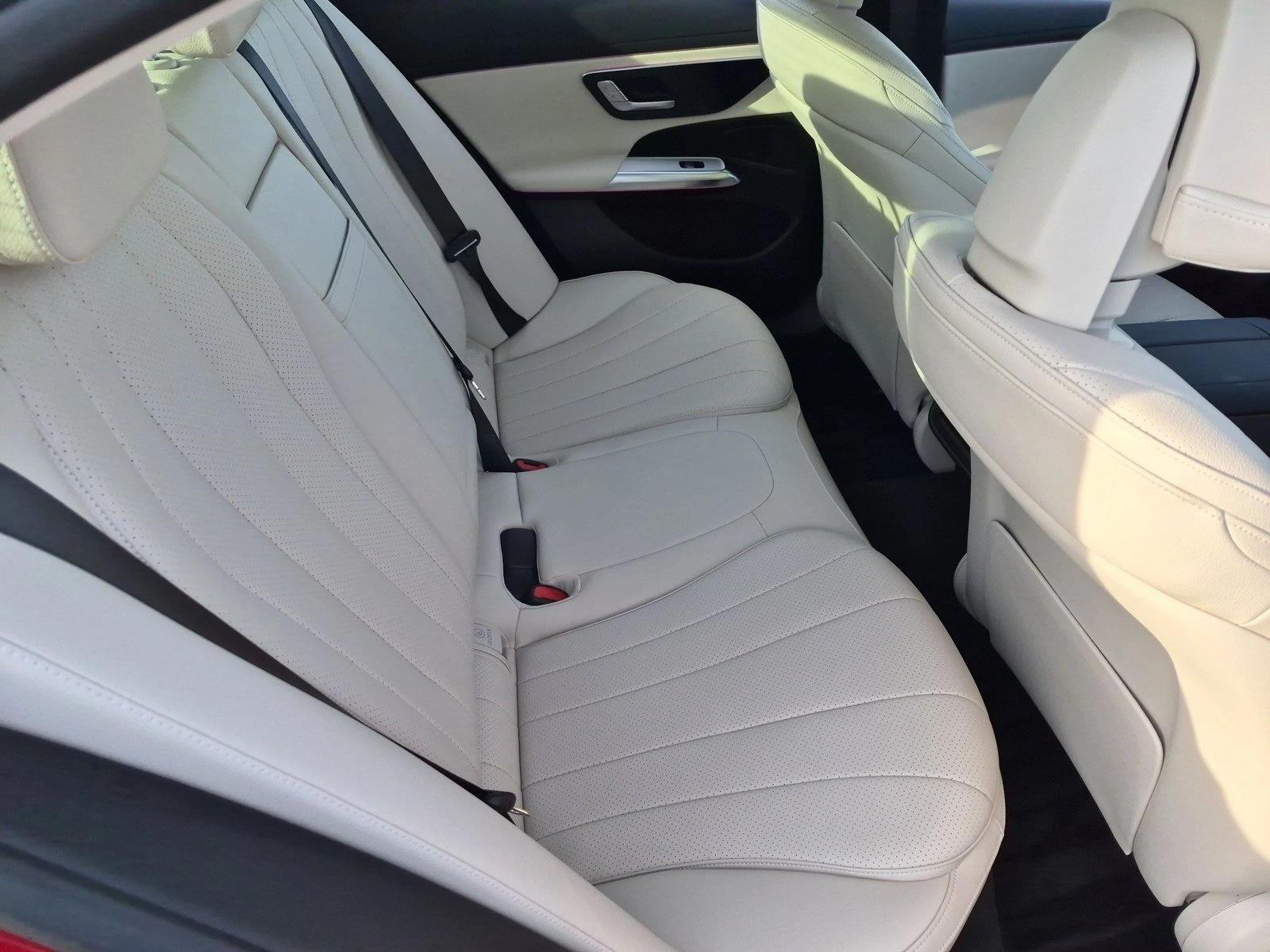 2026 Mercedes-Benz E-Class E350 - Photo 21