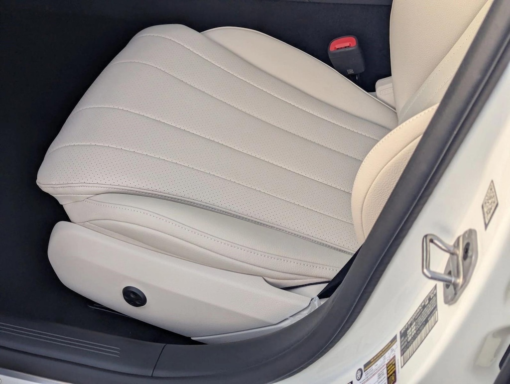 New 2026 Mercedes-Benz E-Class E 450 4MATIC ® Sedan Sedan