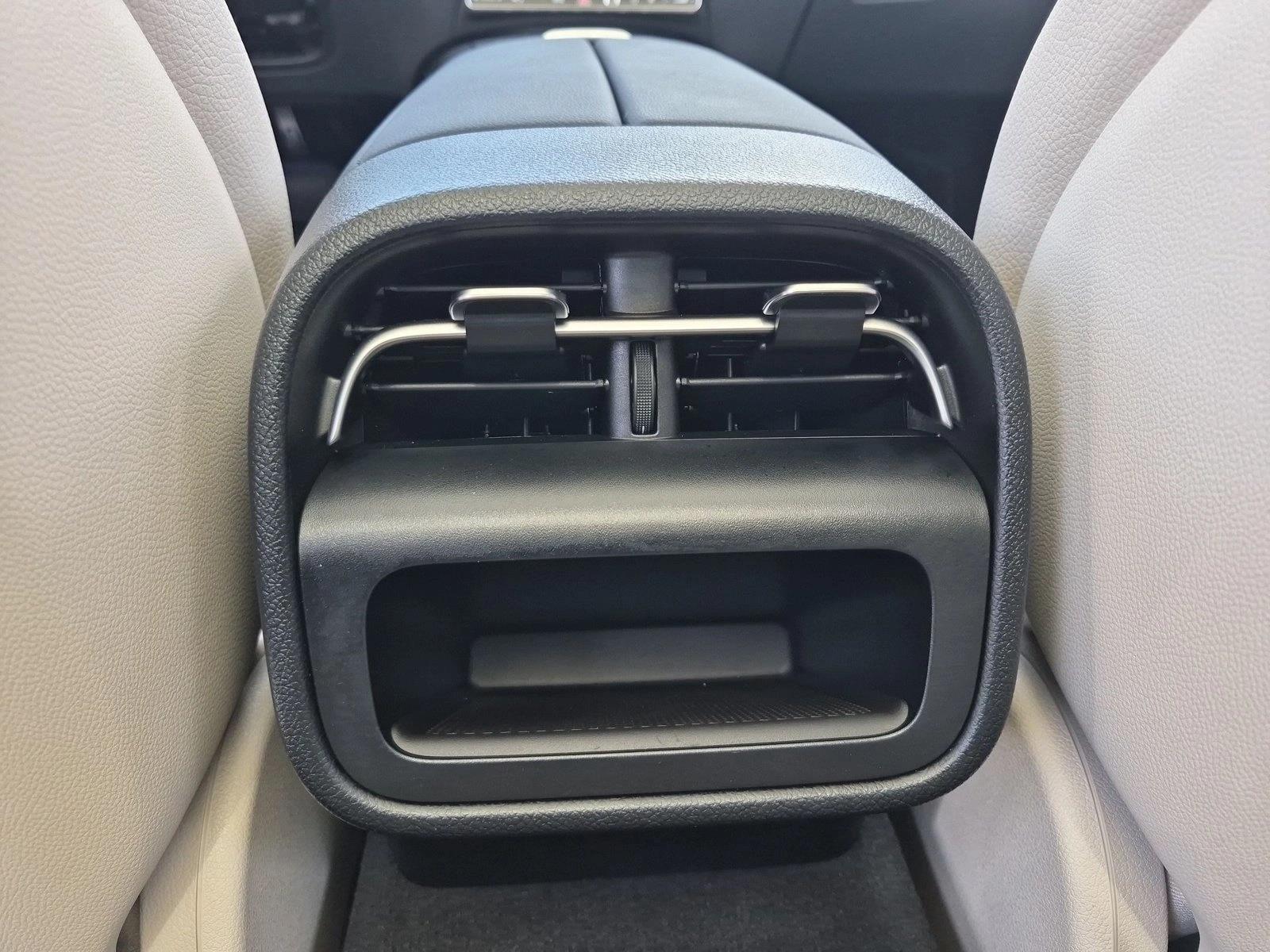 2026 Mercedes-Benz E-Class E350 - Photo 18