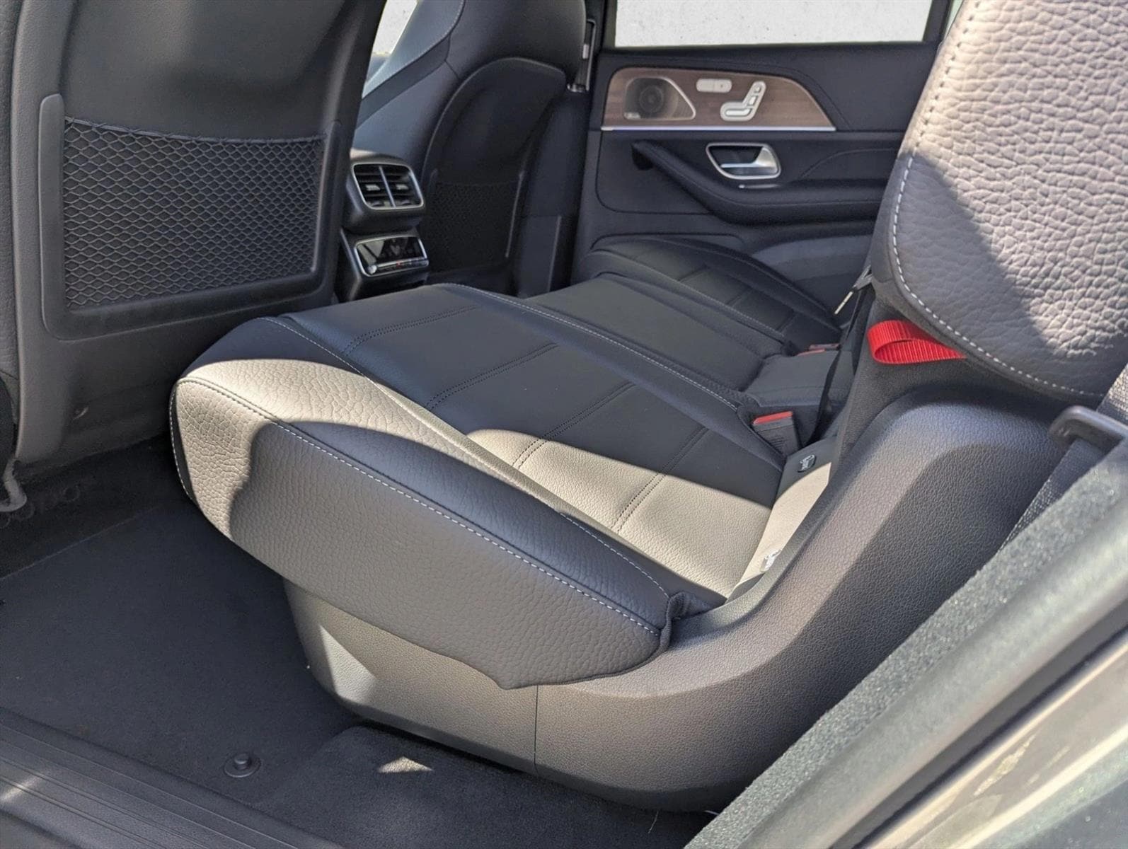 2026 Mercedes-Benz GLS Base - Photo 13