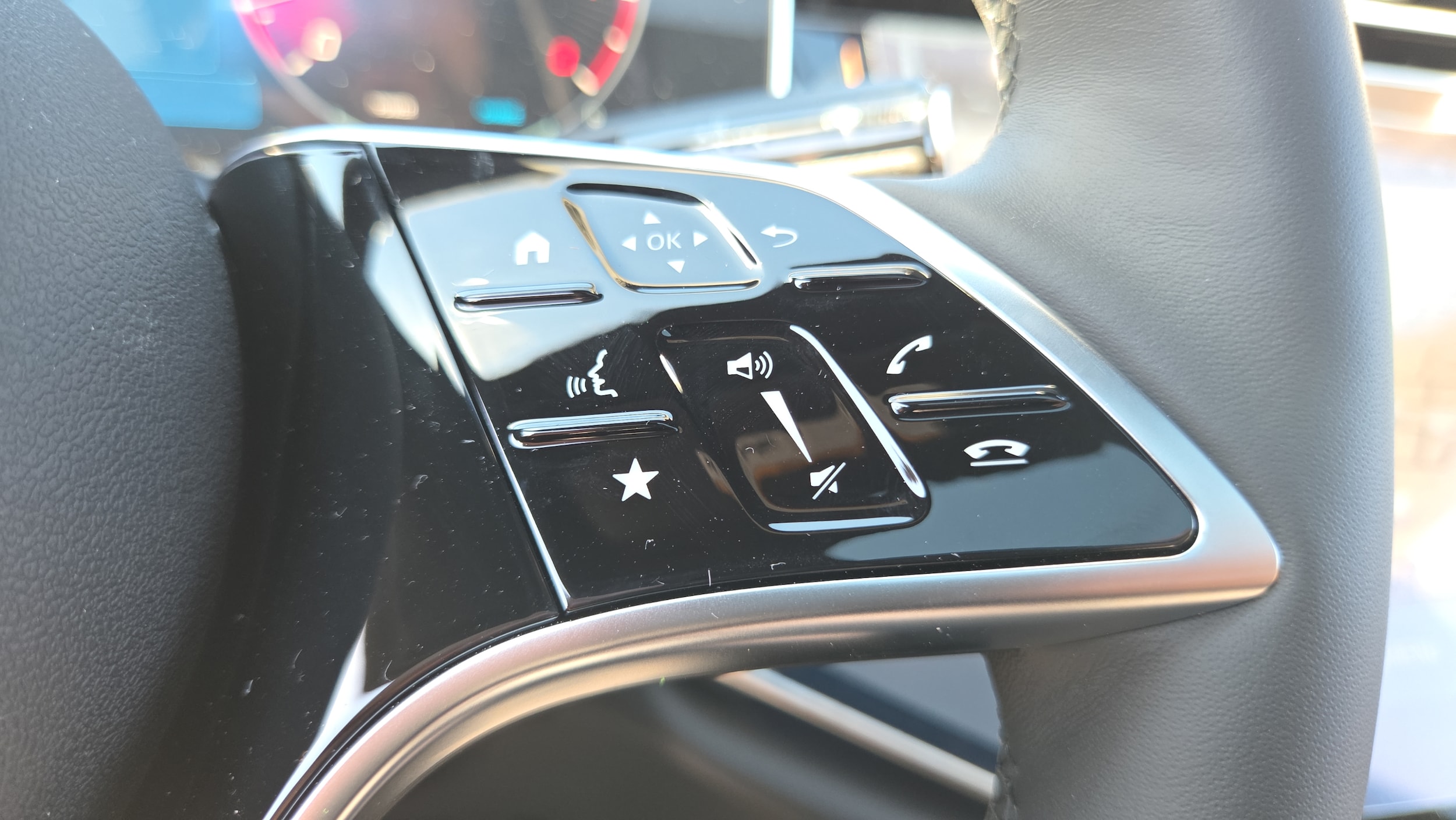 2026 Mercedes-Benz E-Class E450 - Photo 18