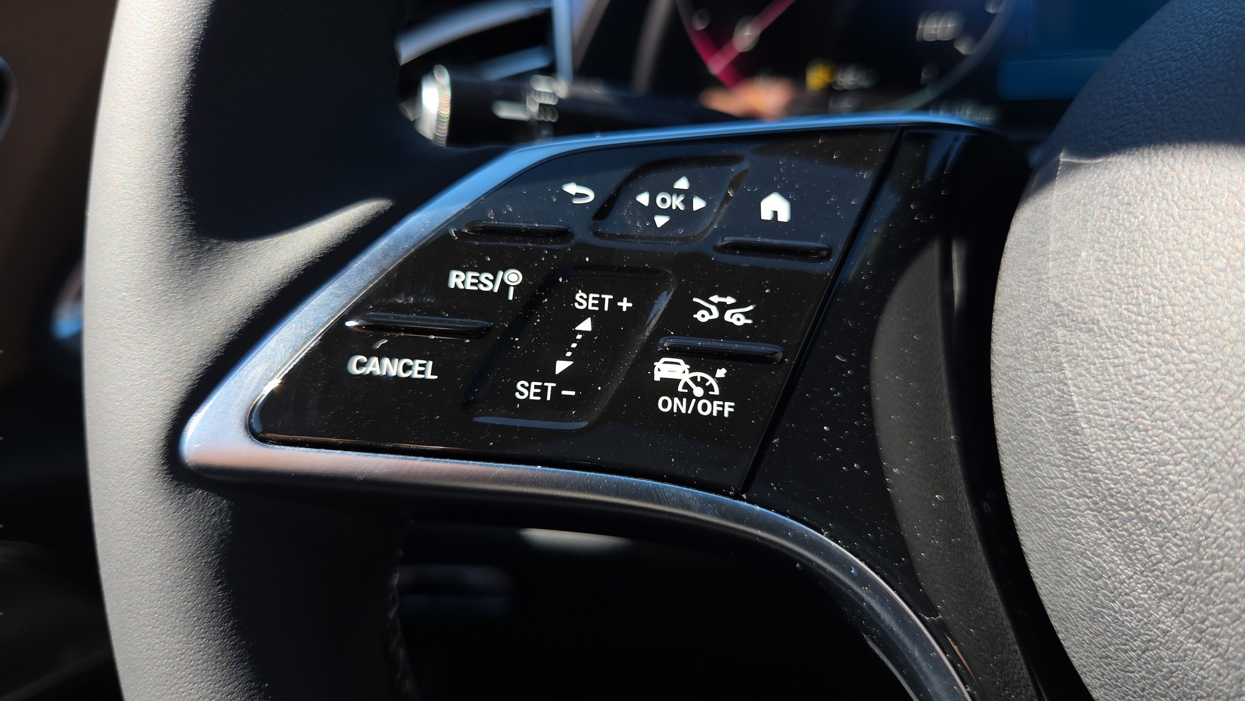 2026 Mercedes-Benz E-Class E450 - Photo 19