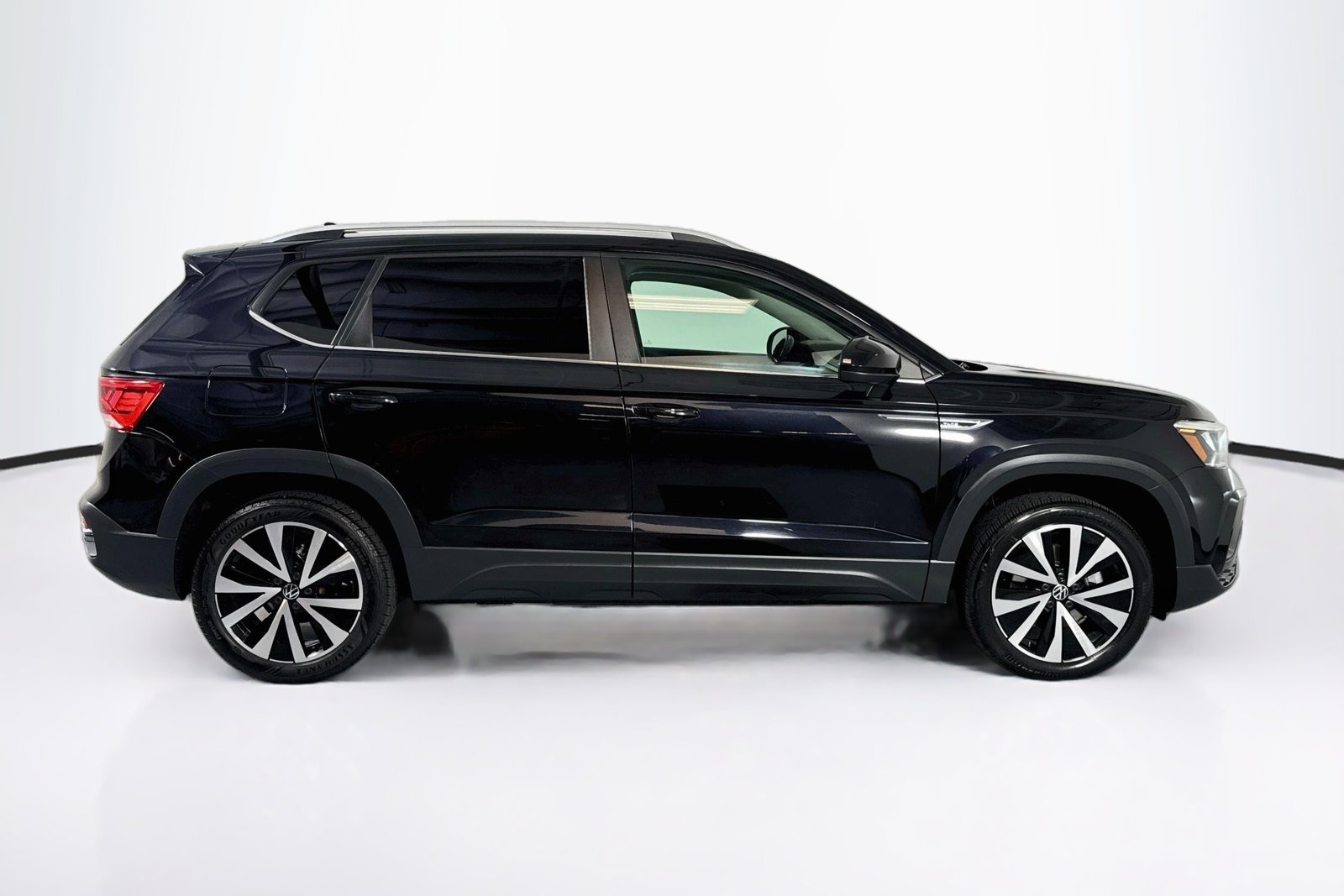Used 2022 Volkswagen Taos 1.5T SE SUV