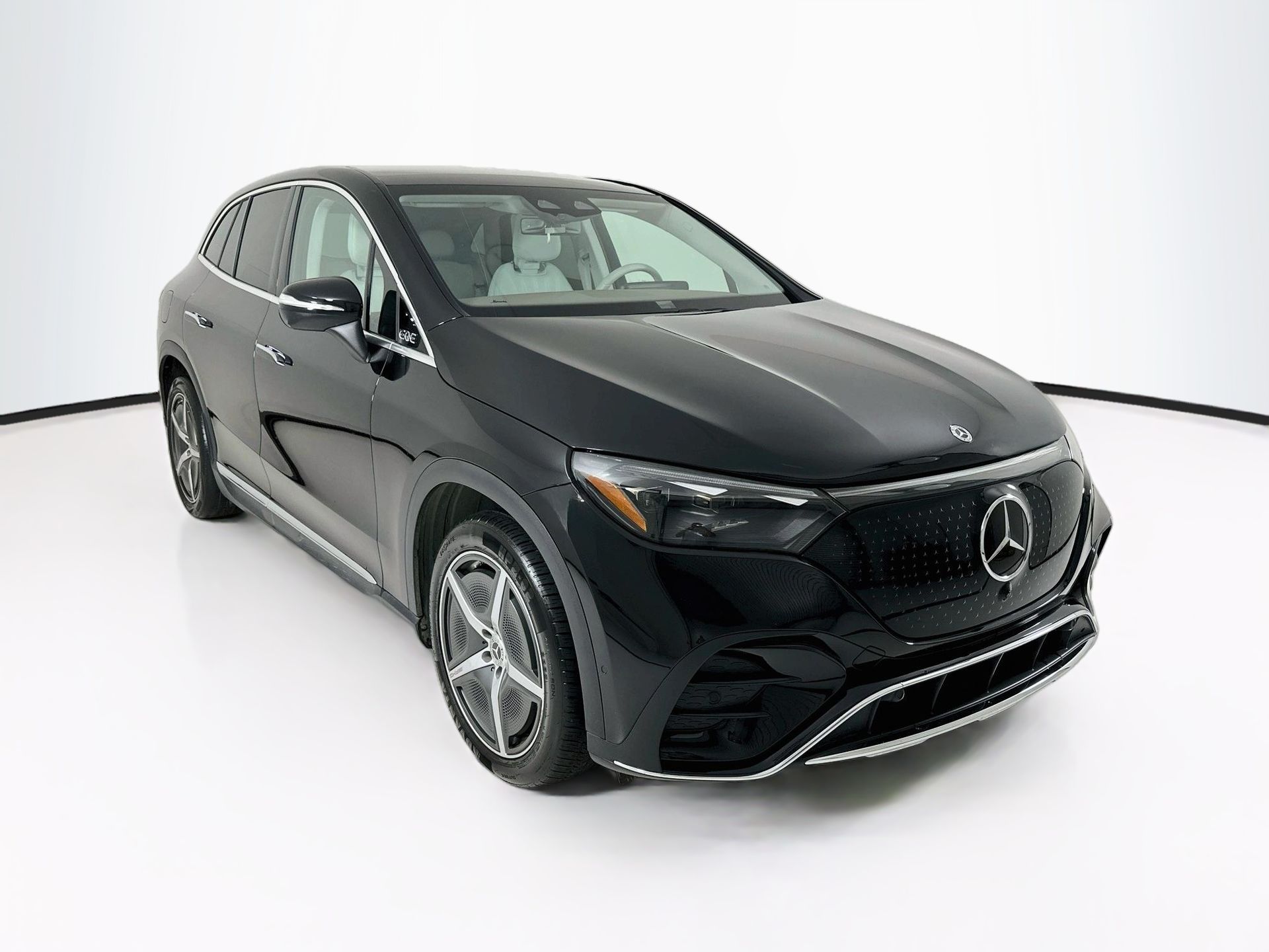  Mercedes-Benz EQE