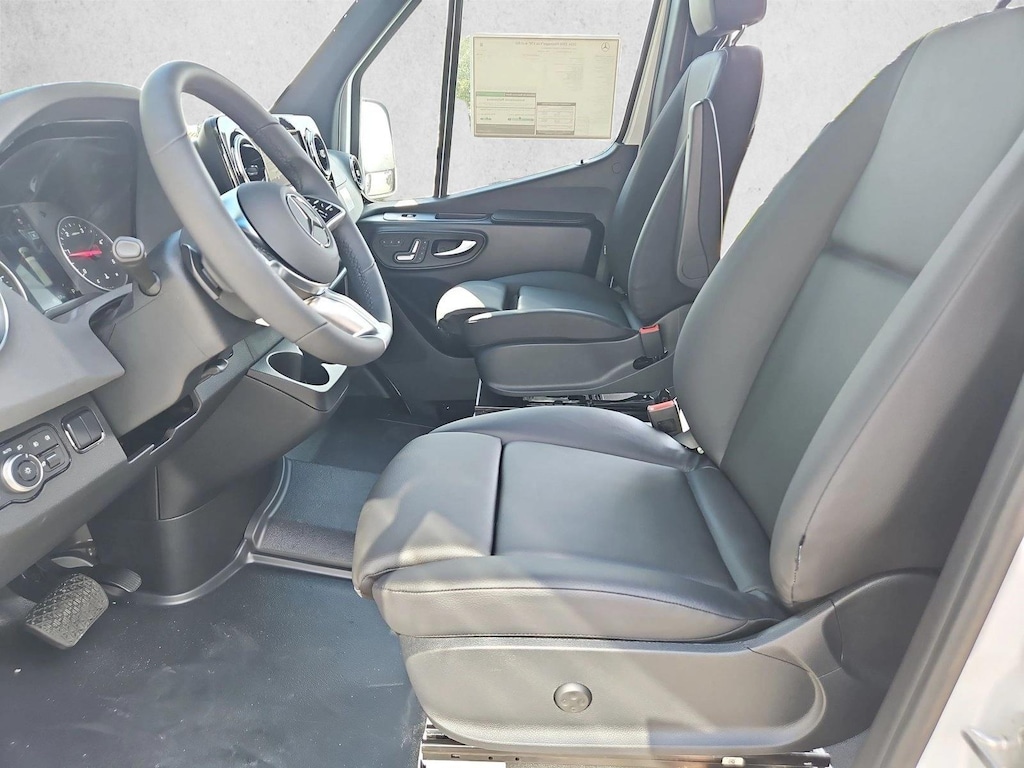 New 2026 Mercedes-Benz Sprinter 2500 2500 High Roof I4 Diesel HO 170" RWD Van Passenger Van