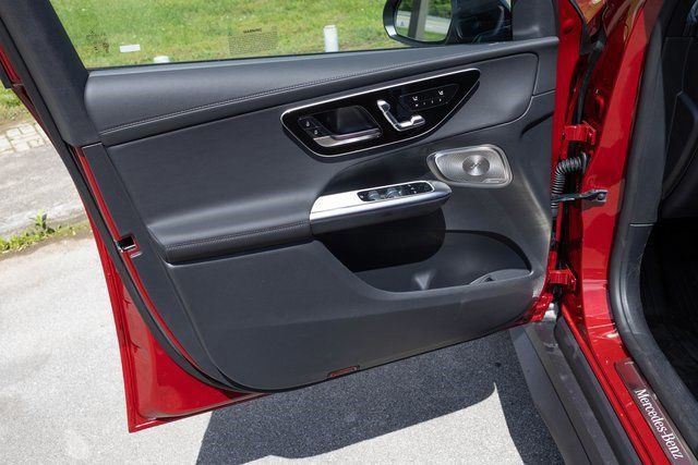 2025 Mercedes-Benz GLC Base - Photo 13