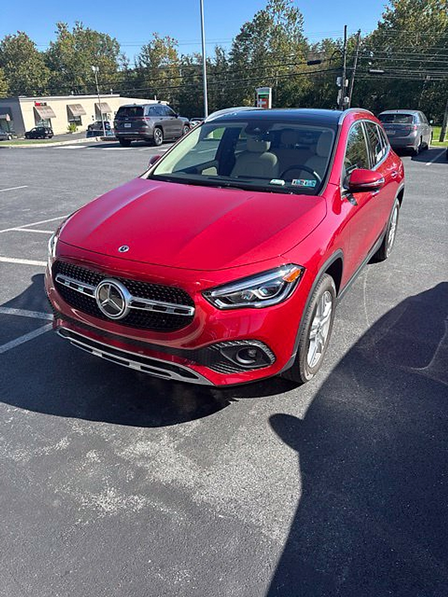  Mercedes-Benz GLA 250