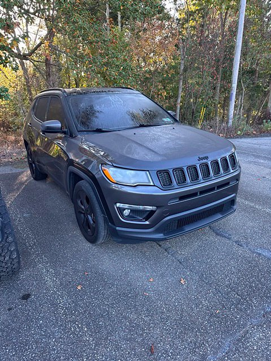 Used 2021 Jeep Compass Altitude FWD Sport Utility