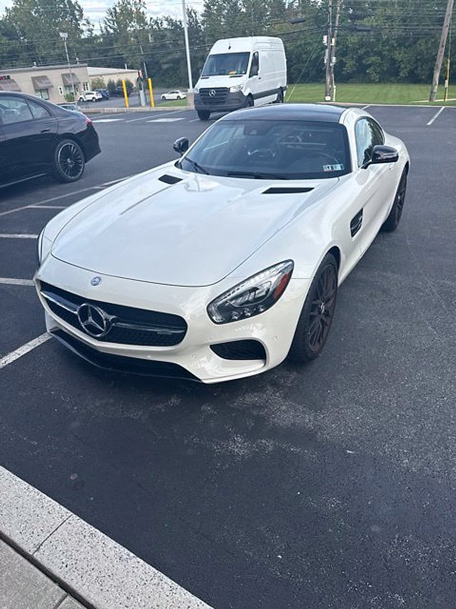 2017 Mercedes-Benz AMG GT Base