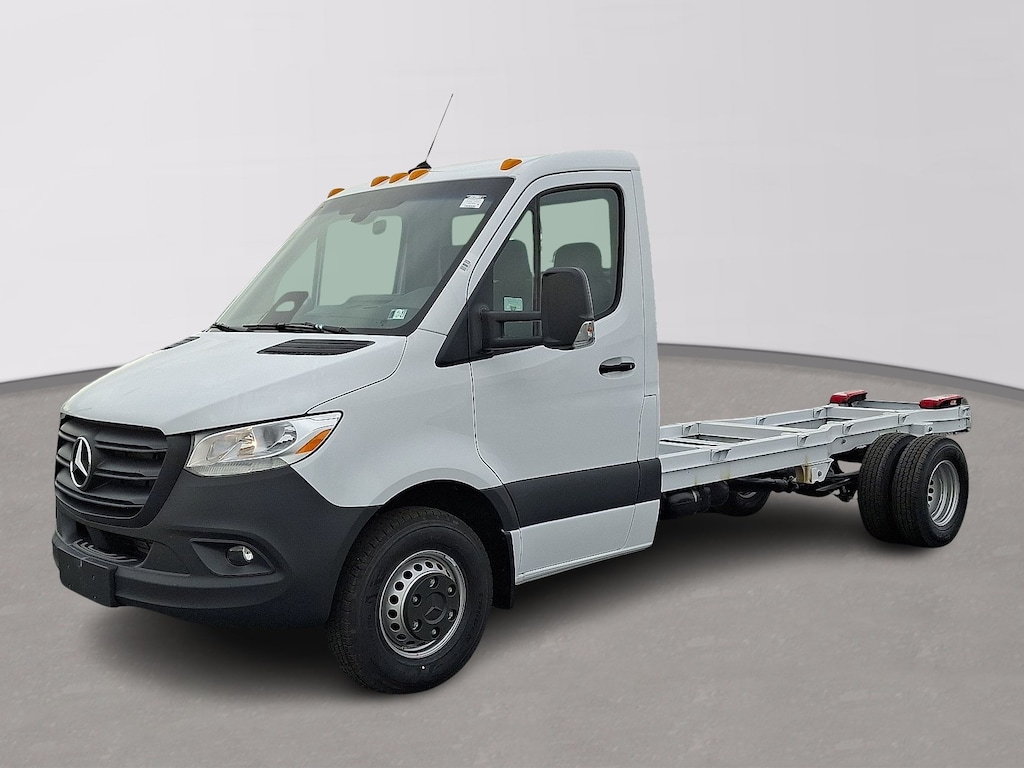 New 2026 Mercedes-Benz Sprinter 4500 Chassis 4-Cyl Diesel HO Truck