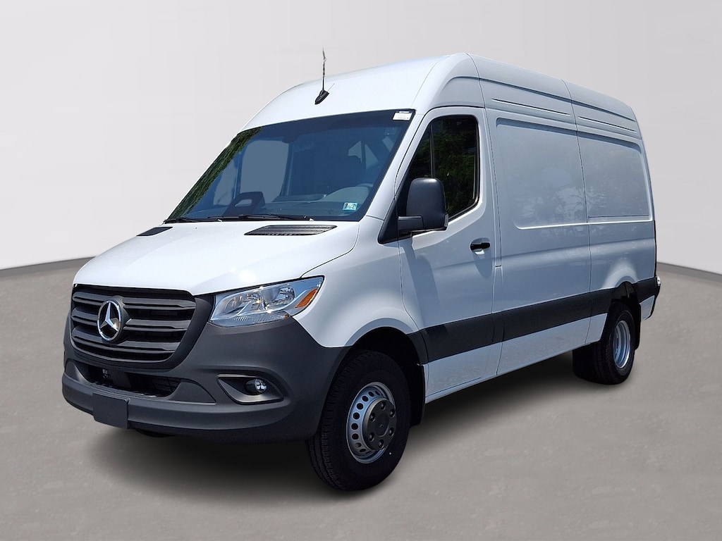 New 2026 Mercedes-Benz Sprinter 3500 Standard Roof 4-Cyl Diesel HO Cargo Van