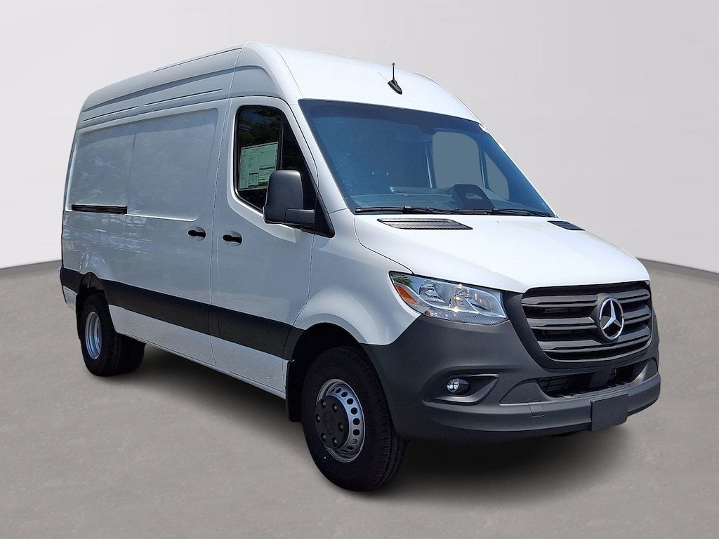 New 2026 Mercedes-Benz Sprinter 3500 Standard Roof 4-Cyl Diesel HO Cargo Van