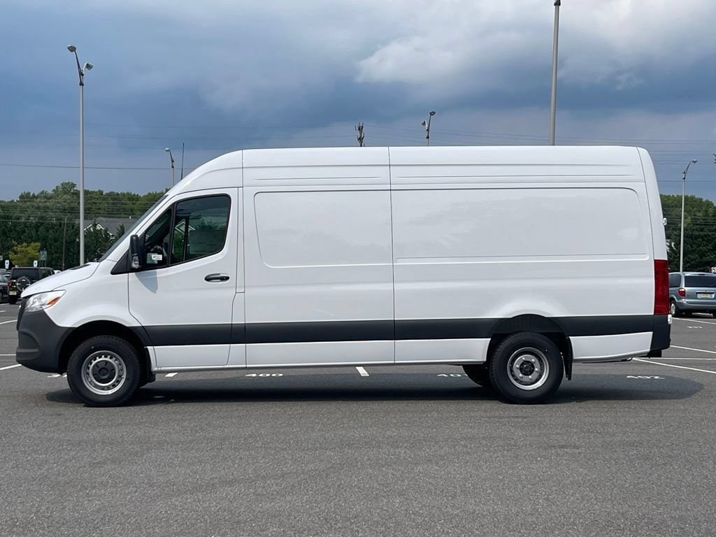 New 2026 Mercedes-Benz Sprinter 3500 XD High Roof 4-Cyl Diesel HO Van Cargo Van