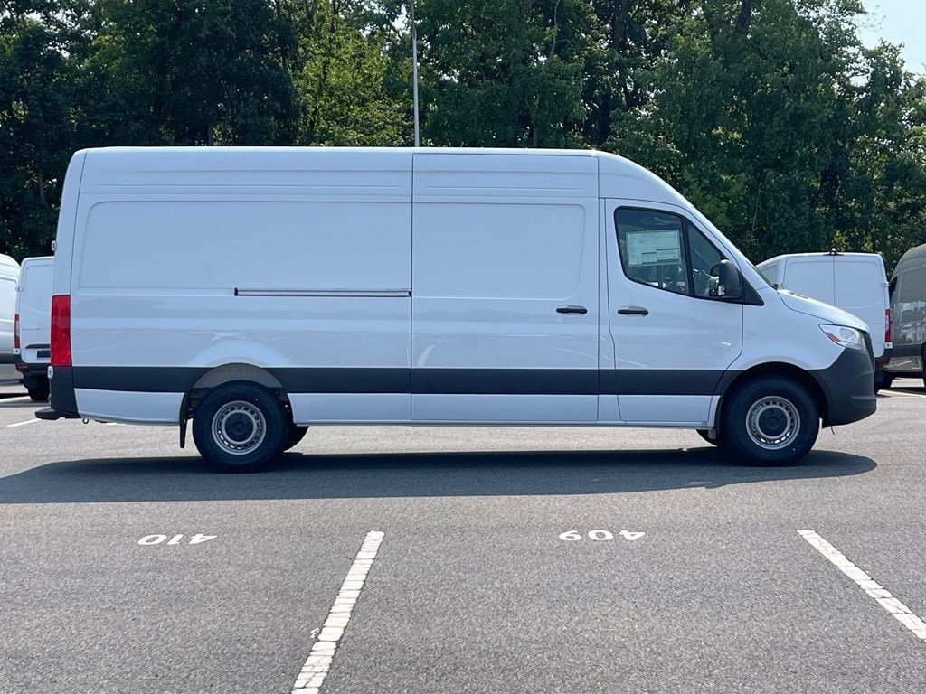 New 2026 Mercedes-Benz Sprinter 2500 High Roof 4-Cyl Diesel HO Van Cargo Van