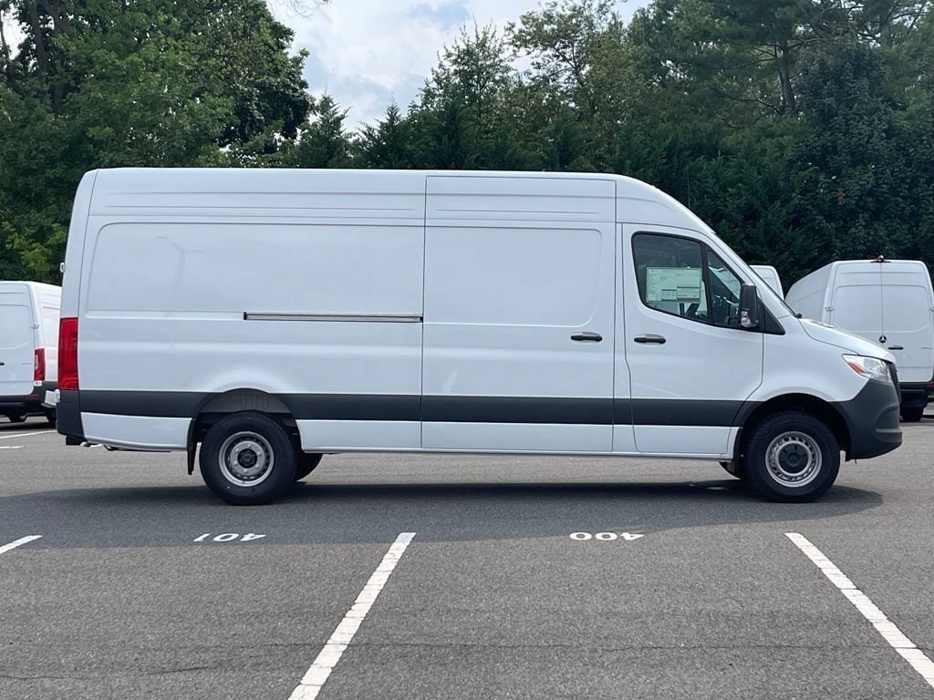 New 2026 Mercedes-Benz Sprinter 3500 XD High Roof 4-Cyl Diesel HO Van Cargo Van