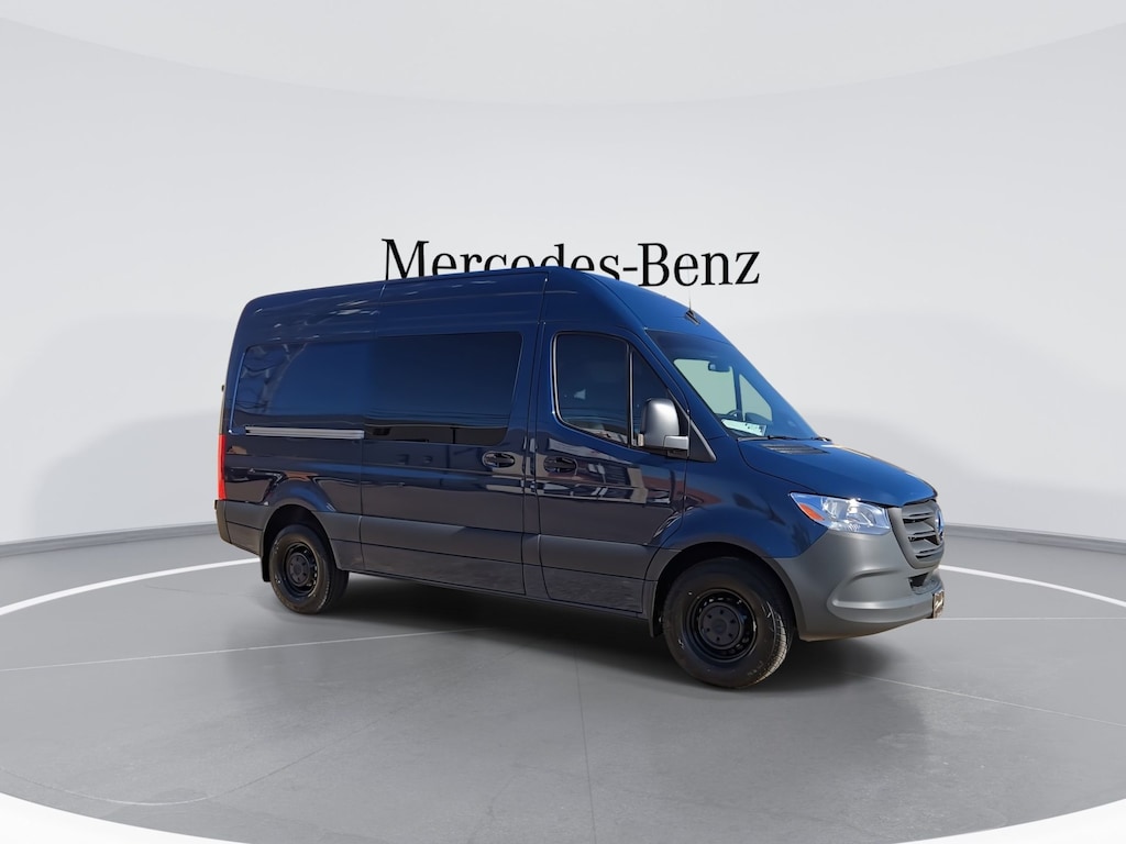 New 2026 Mercedes-Benz Sprinter 2500 Crew 144 WB Van Crew Van