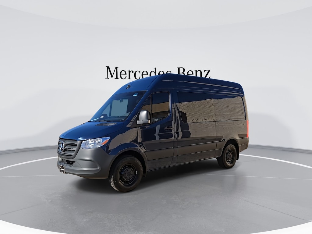New 2026 Mercedes-Benz Sprinter 2500 Crew 144 WB Van Crew Van