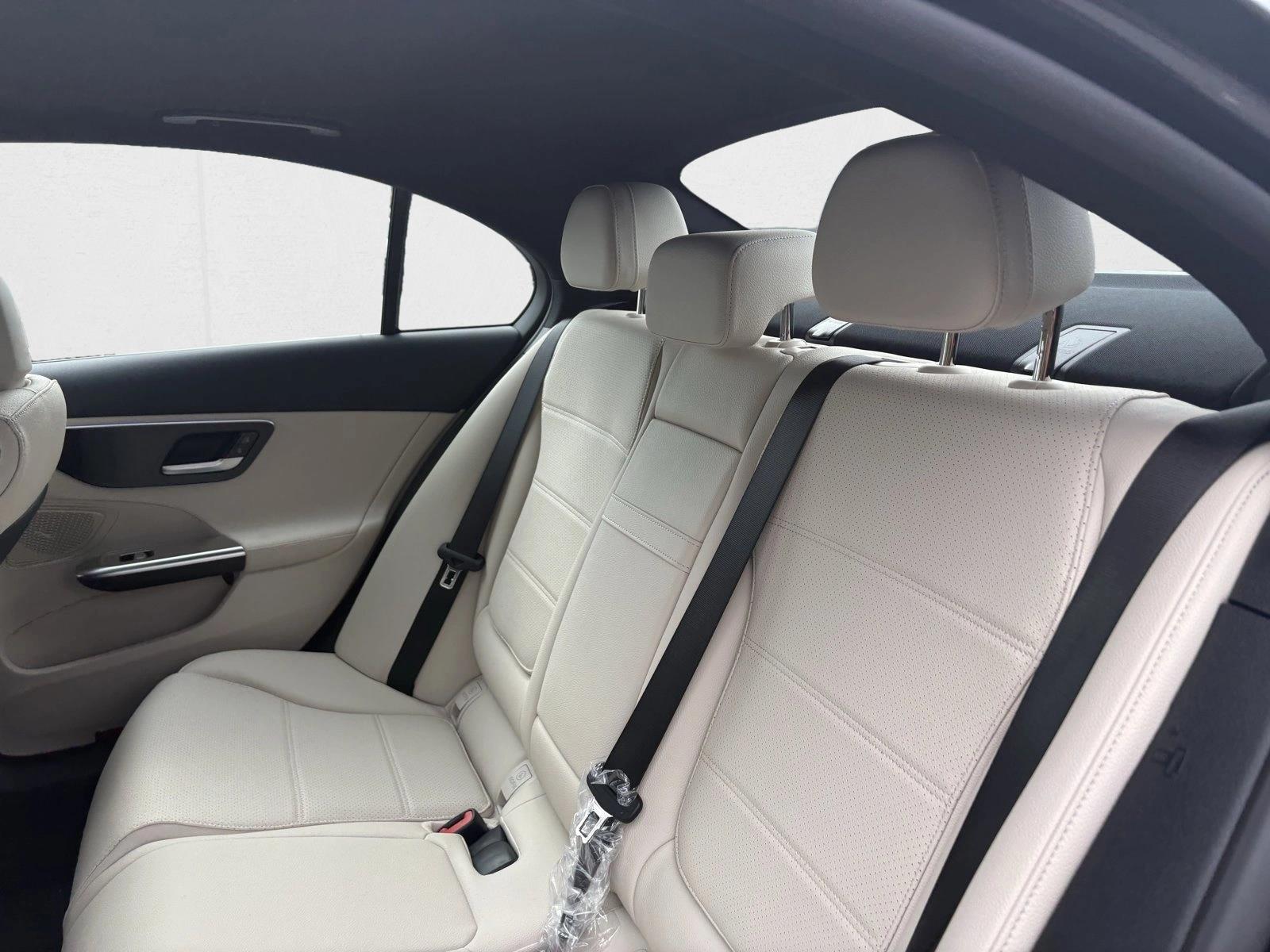 2025 Mercedes-Benz C-Class Sedan C 300 - Photo 16