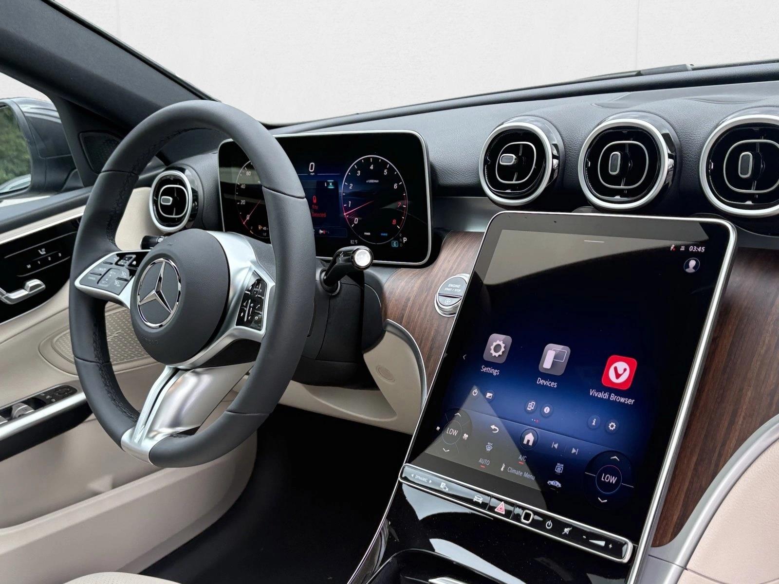 2025 Mercedes-Benz C-Class Sedan C 300 - Photo 23