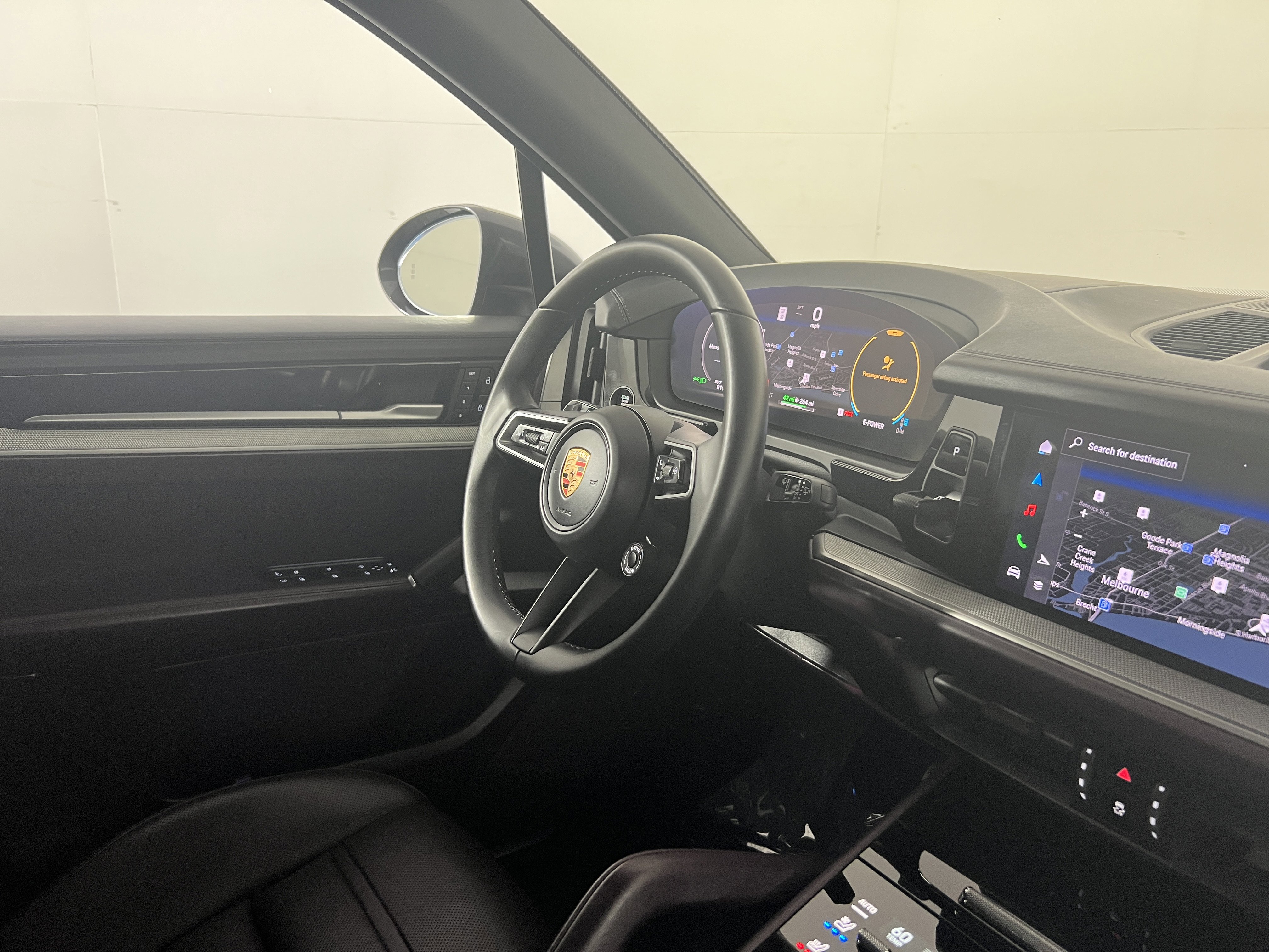 2025 Porsche Cayenne E-Hybrid - Photo 12