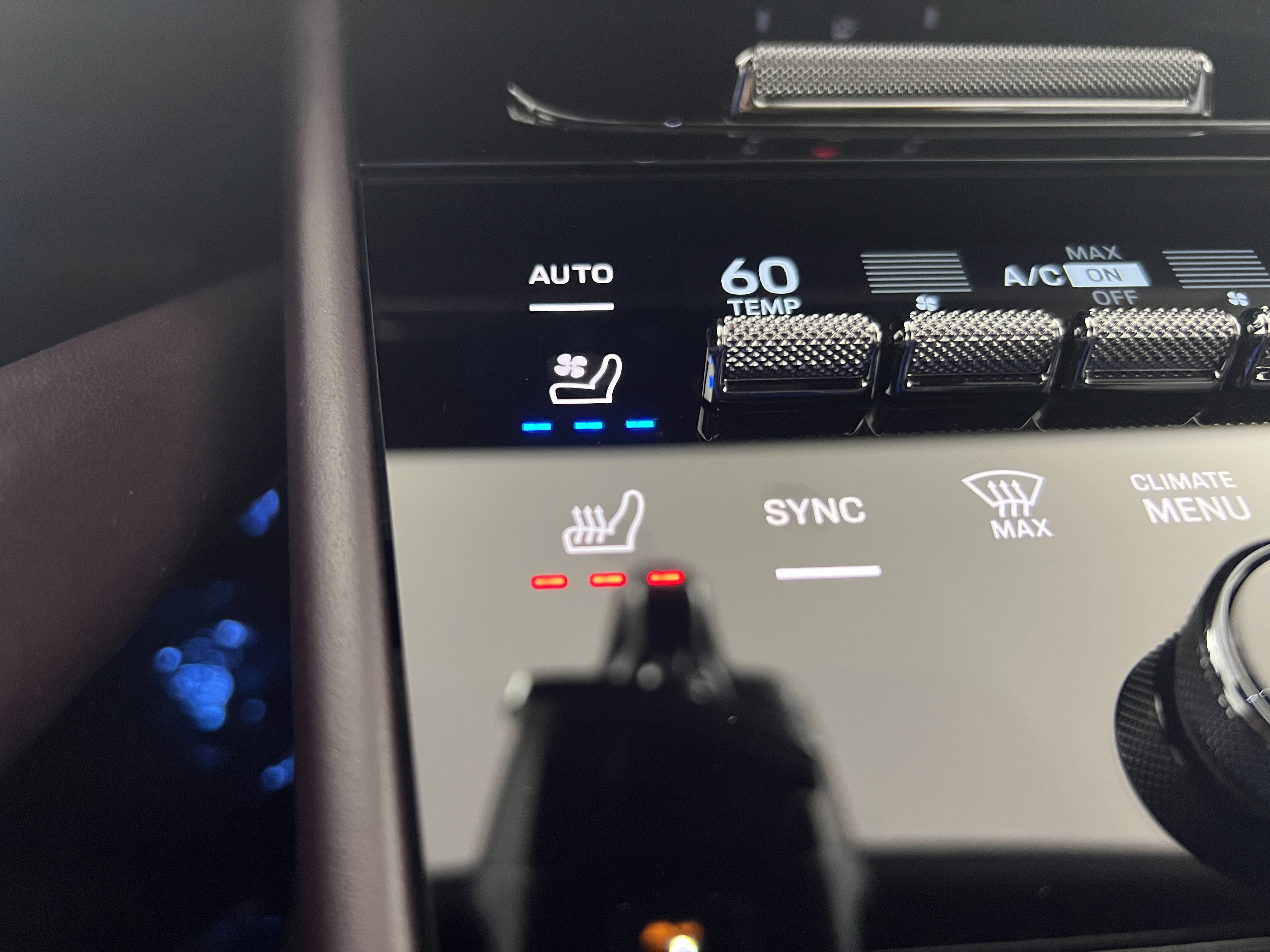 2025 Porsche Cayenne E-Hybrid - Photo 23