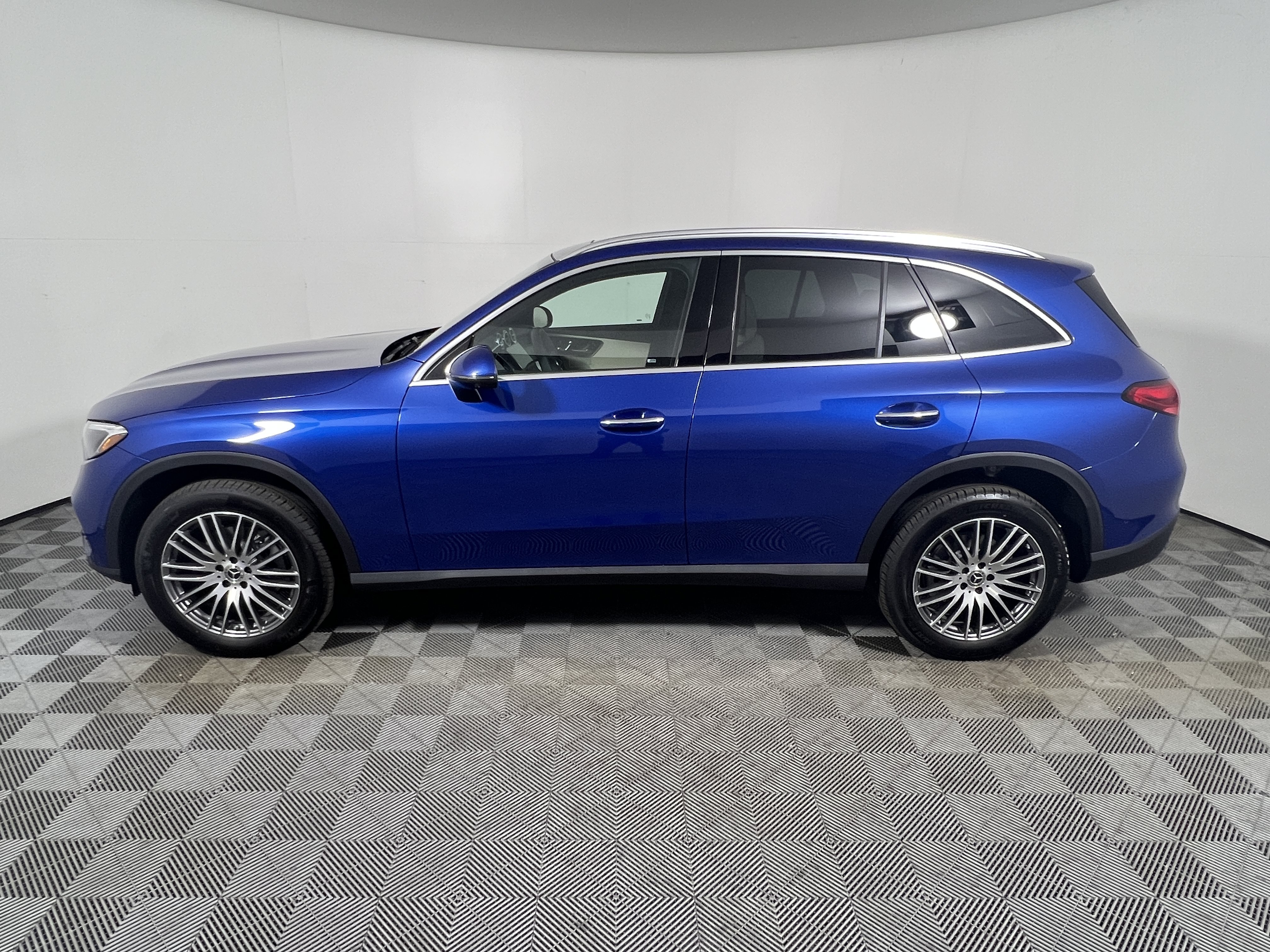 New 2027 Mercedes-Benz GLC 300 Base SUV