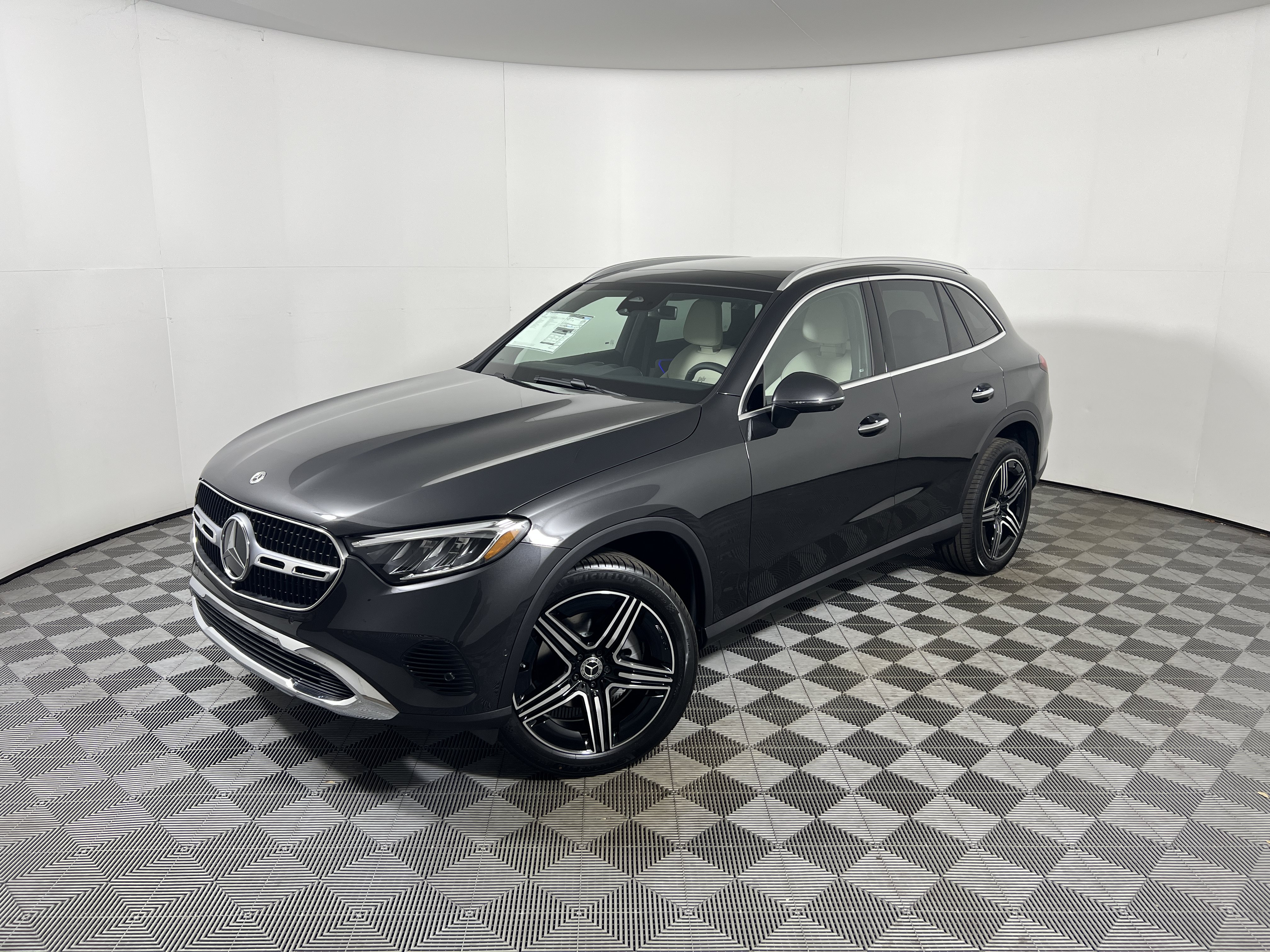  Mercedes-Benz GLC 300