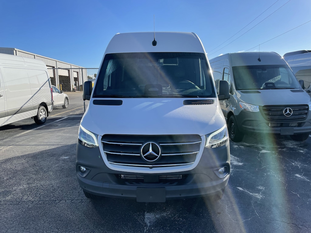 New 2026 Mercedes-Benz Sprinter Cargo Van Standard Roof 4-Cyl Diesel HO 2500 Standard Roof I4 Diesel HO 144 RWD
