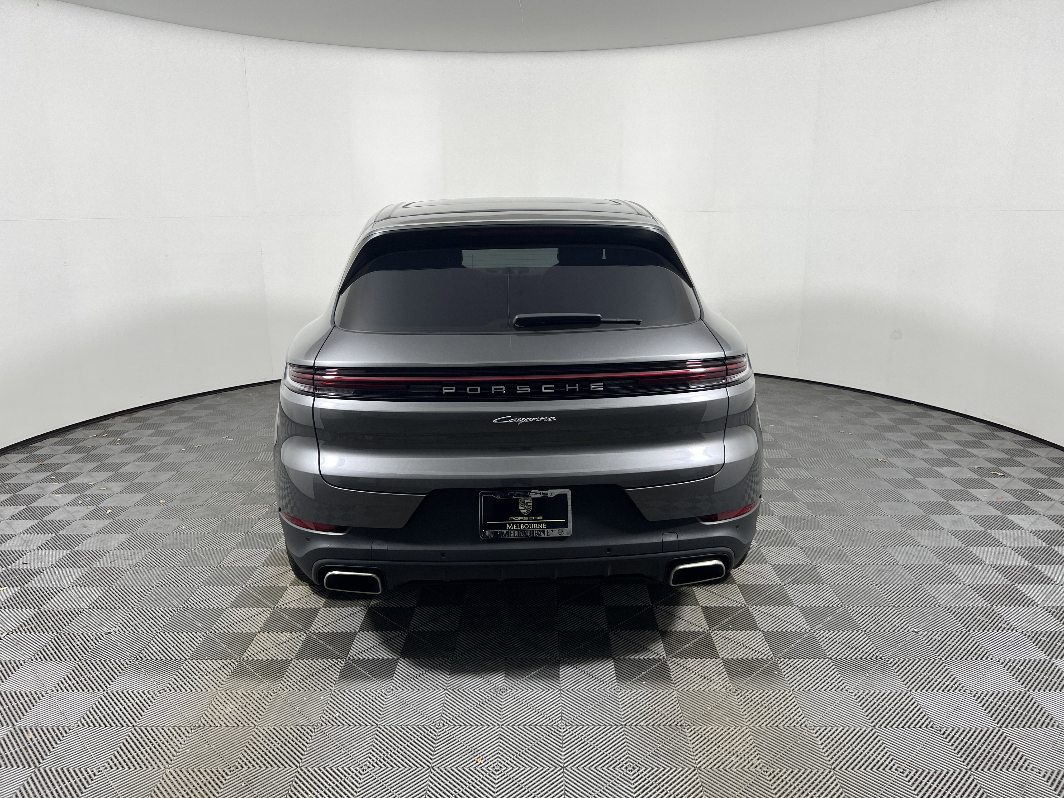 2025 Porsche Cayenne E-Hybrid - Photo 6