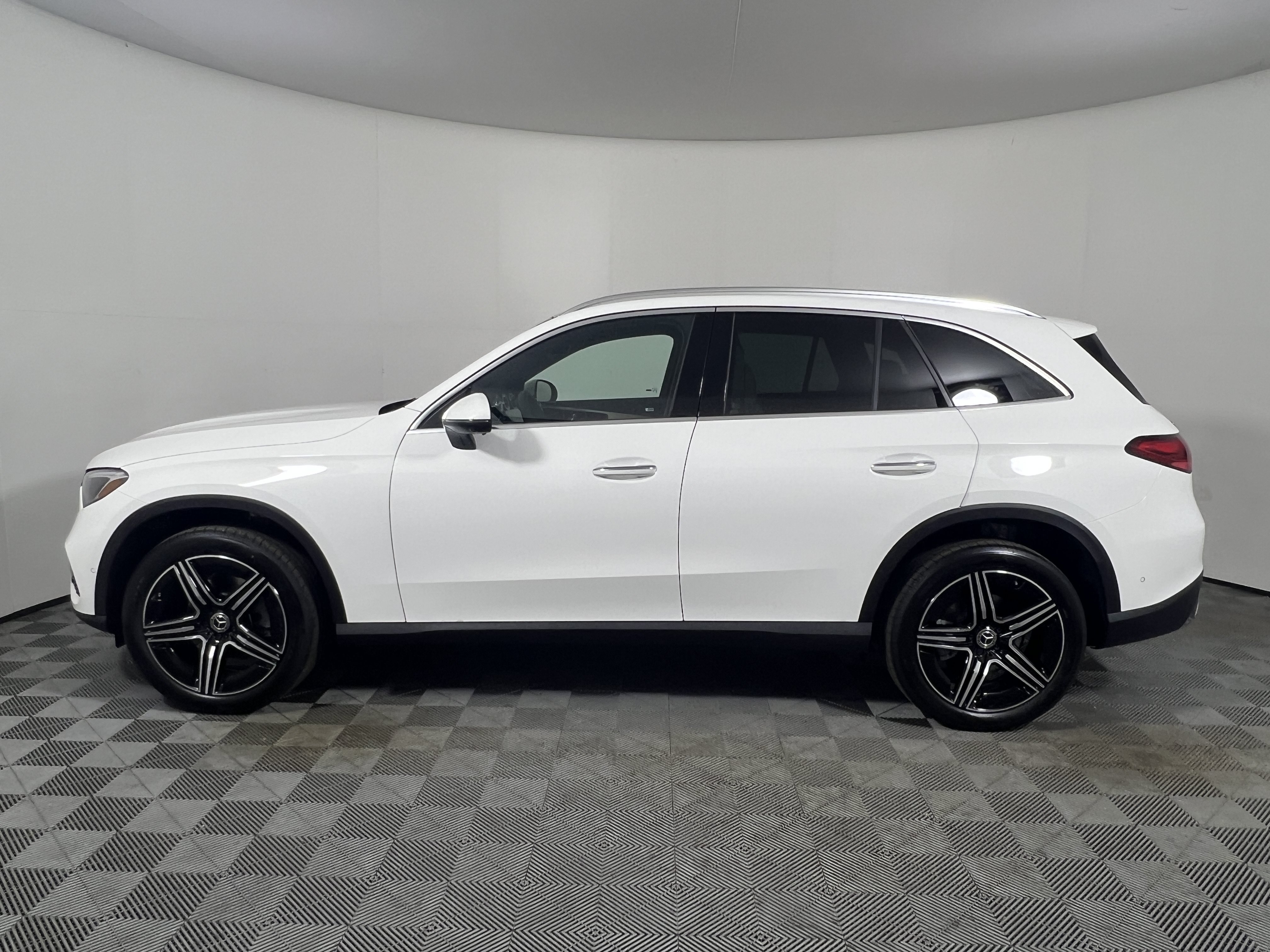 New 2027 Mercedes-Benz GLC 300 Base SUV