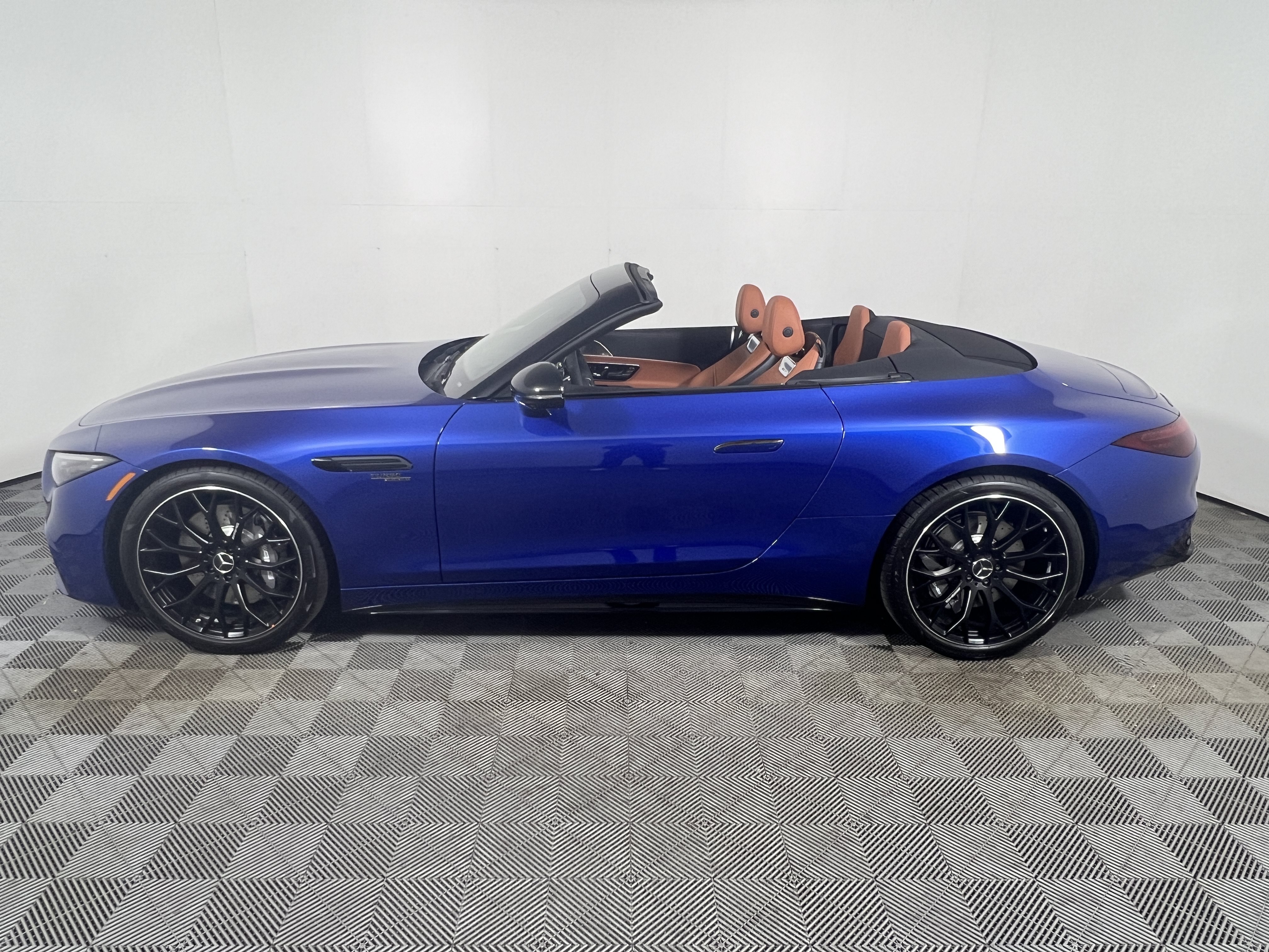 New 2027 Mercedes-Benz AMG SL 43 Convertible