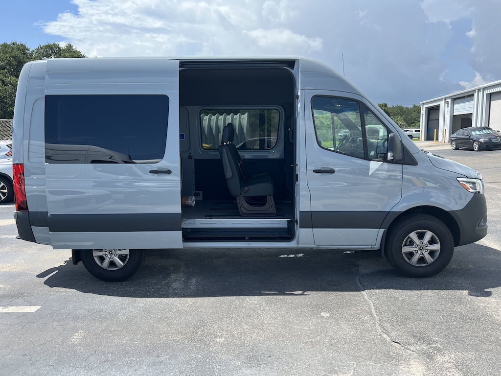 New 2026 Mercedes-Benz Sprinter Crew Van Standard Roof 4-Cyl Diesel HO 2500 Standard Roof I4 Diesel HO 144 RWD