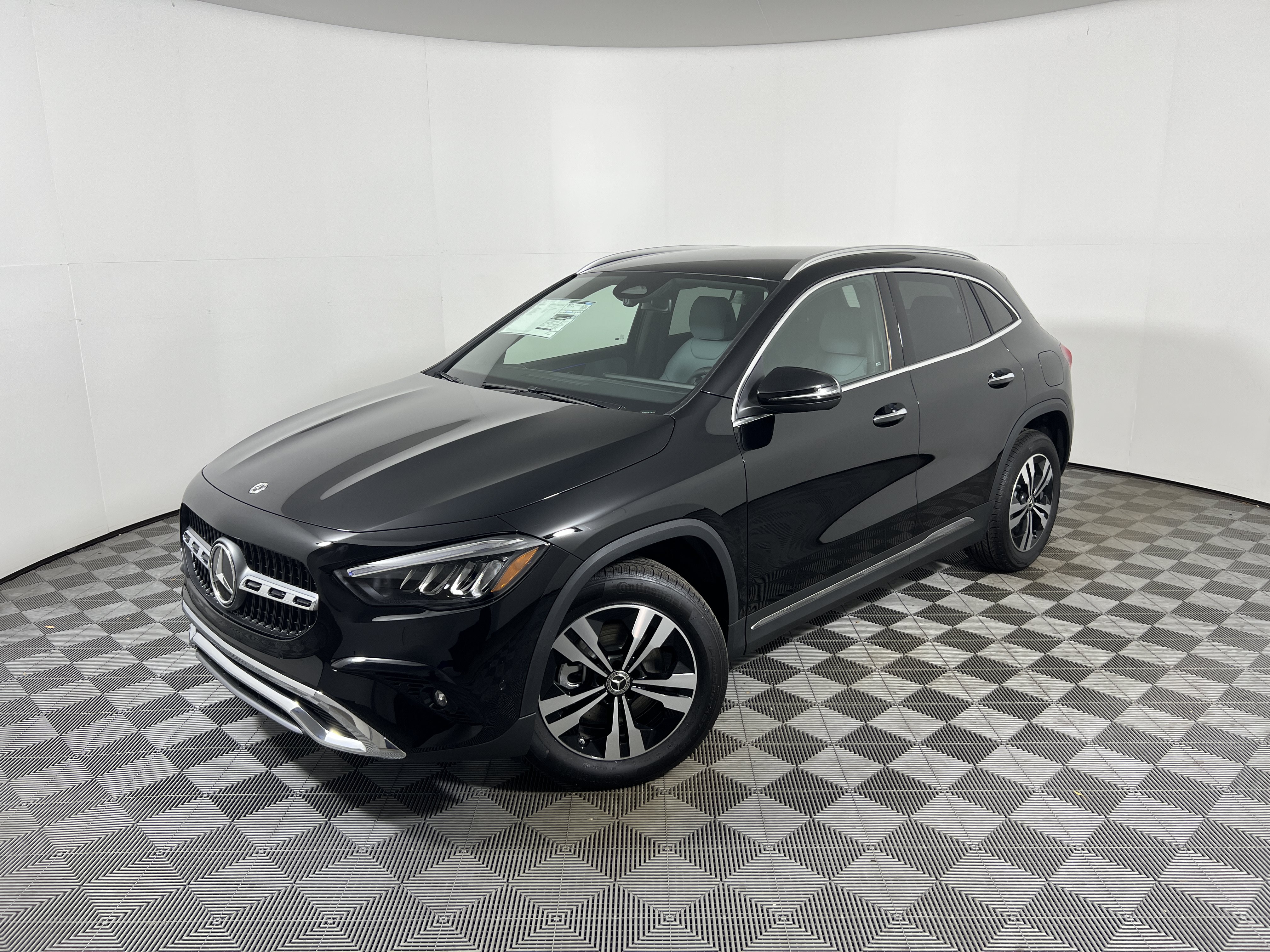  Mercedes-Benz GLA 250