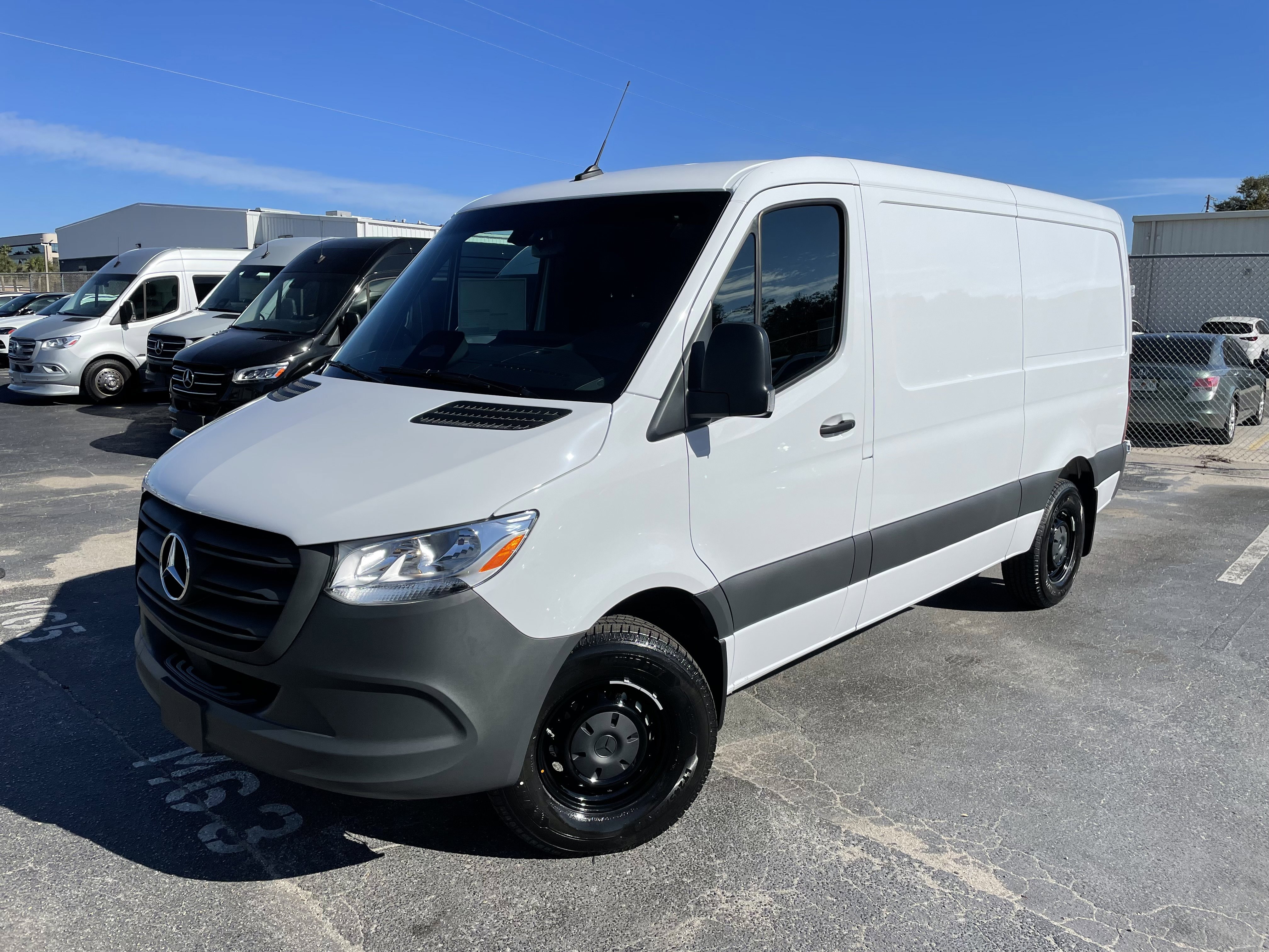  Mercedes-Benz Sprinter Cargo Van
