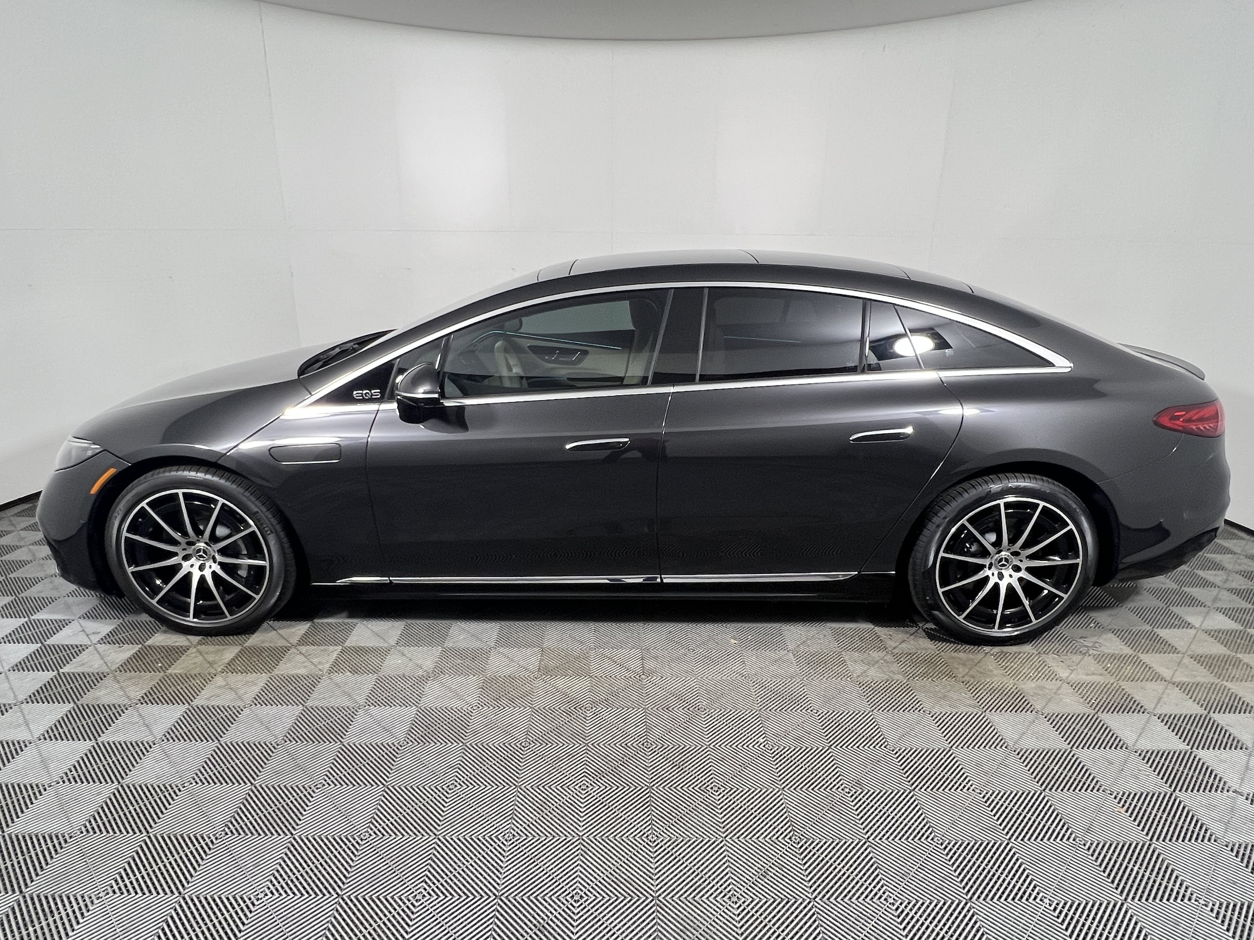 Certified 2022 Mercedes-Benz EQS Base with VIN W1KCG2DB2NA015218 for sale in Melbourne, FL