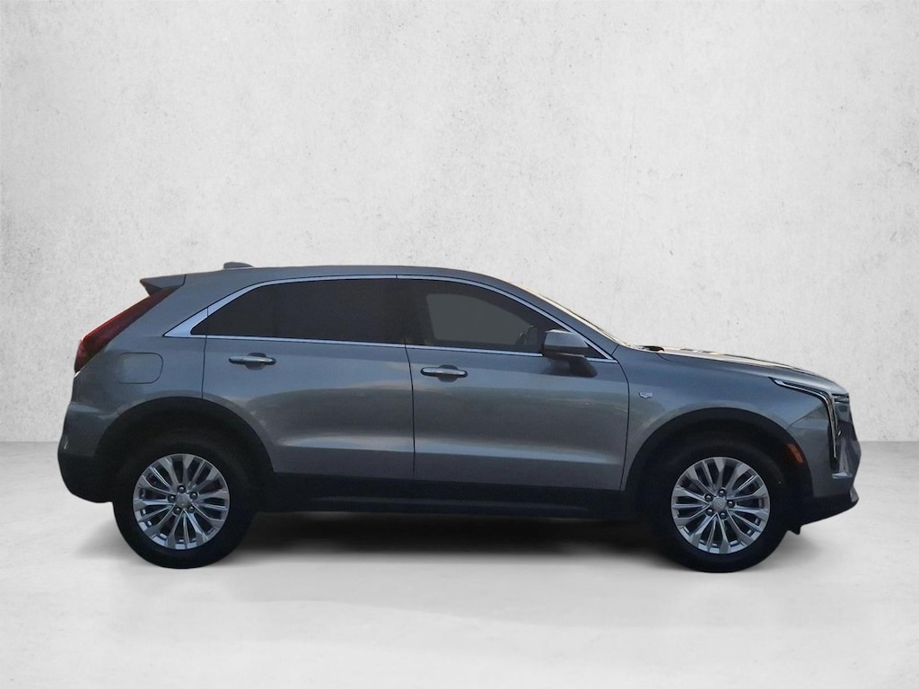 Used 2024 CADILLAC XT4 Luxury SUV