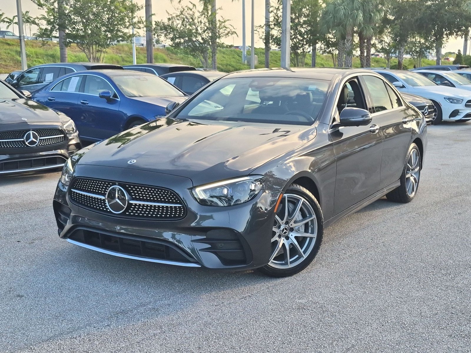  Mercedes-Benz E-Class