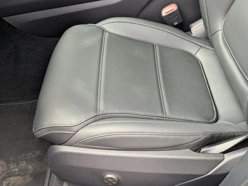 Used 2026 Mercedes-Benz GLC 4MATIC SUV