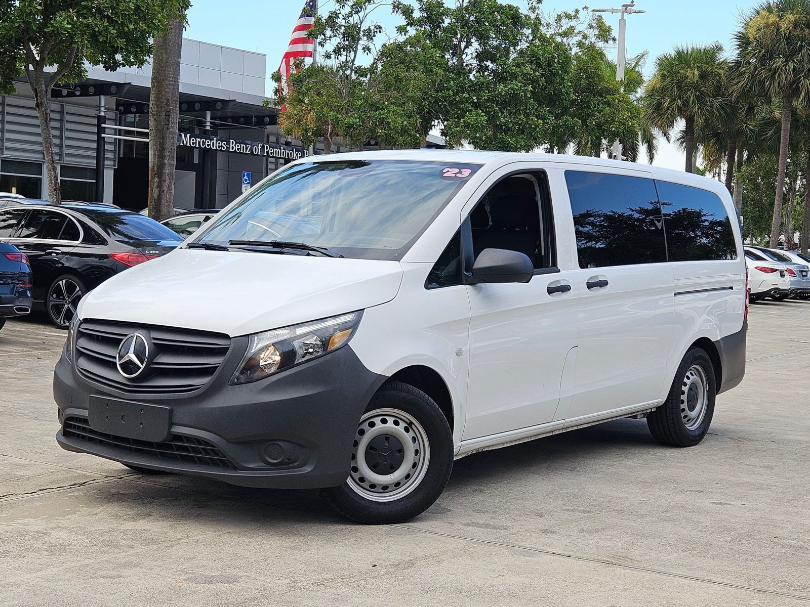  Mercedes-Benz Metris Passenger Van